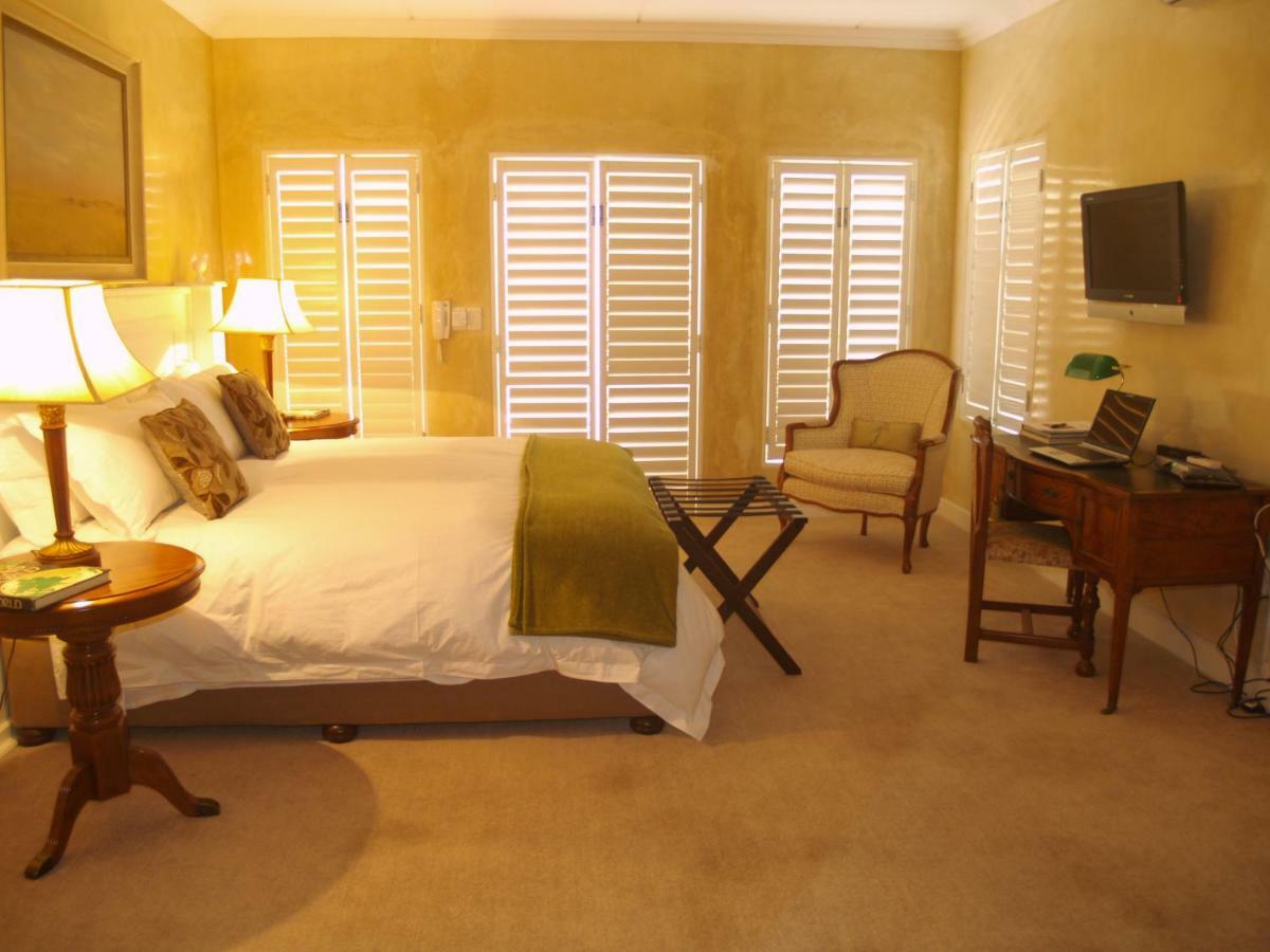 Guest house Leighwood