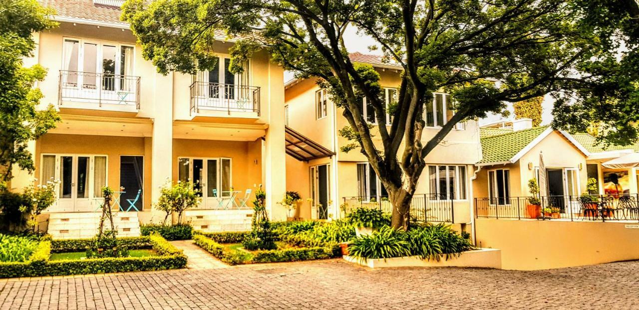 Guest house Q On First Johannesburg