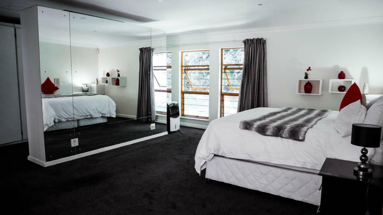Bed & Breakfast Noraclox River Club Johannesburg