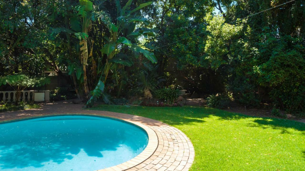 Bed & Breakfast Noraclox River Club Johannesburg