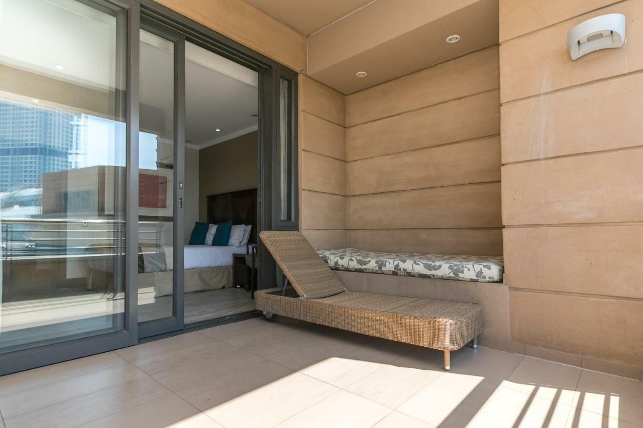 207 Raphael Penthouse Apartment *