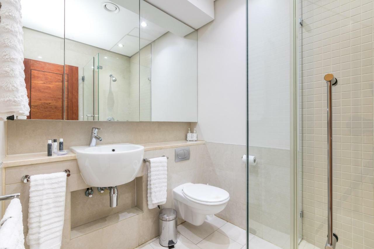 Apartment 207 Raphael Penthouse *