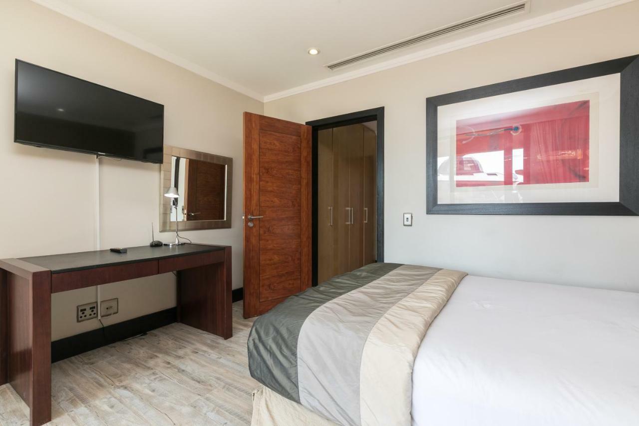 207 Raphael Penthouse Apartment *