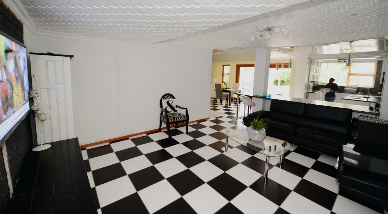 Corgi Guest house Johannesburg