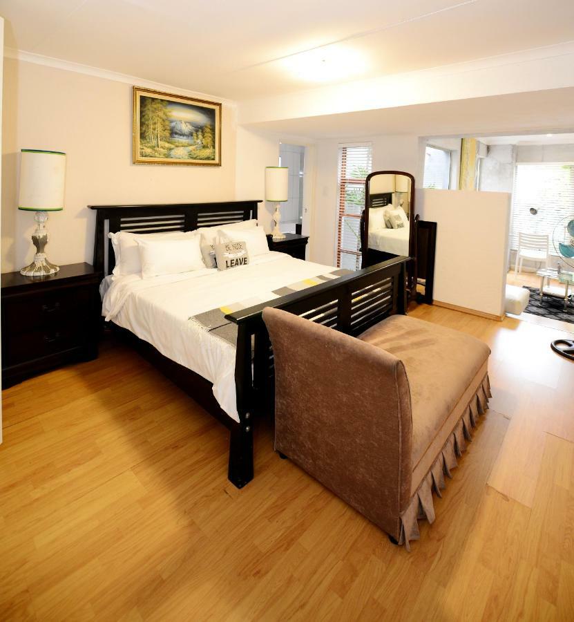 Corgi Guest house 4*