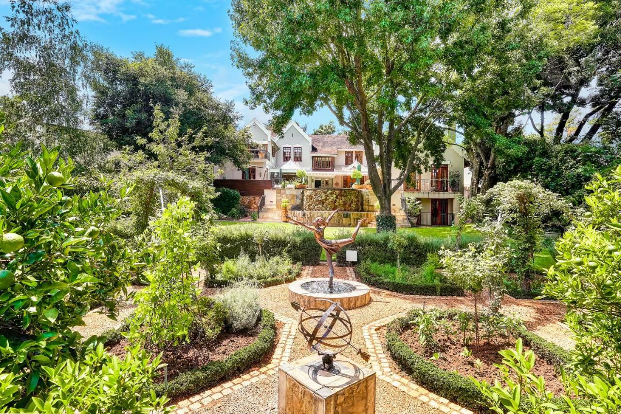 Bed & Breakfast Doveton House Johannesburg