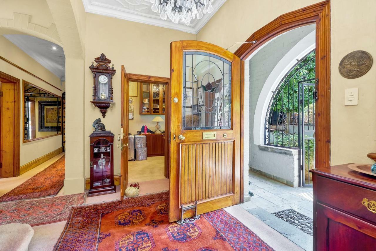 Bed & Breakfast Doveton House Johannesburg