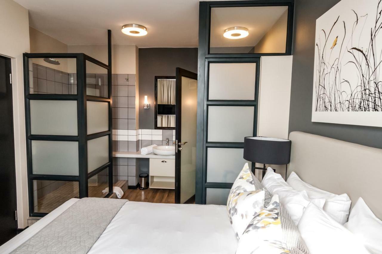 The Vantage Rosebank Apartment