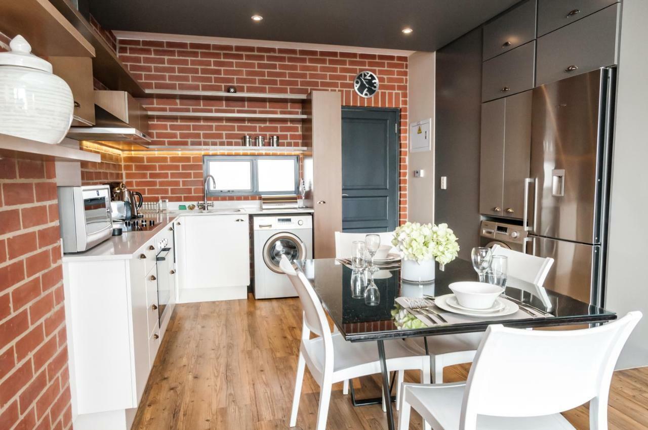 The Vantage Rosebank Apartment