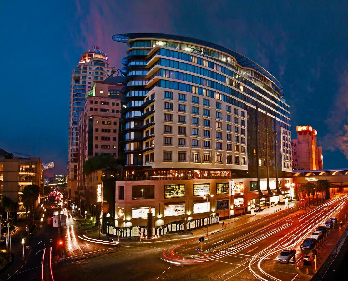Davinci On Nelson Mandela Square 5*