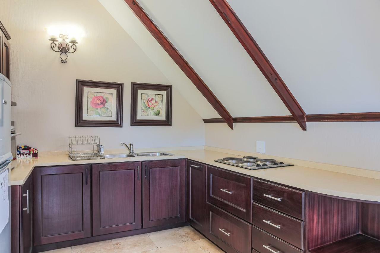 Sunninghill Guest 4*