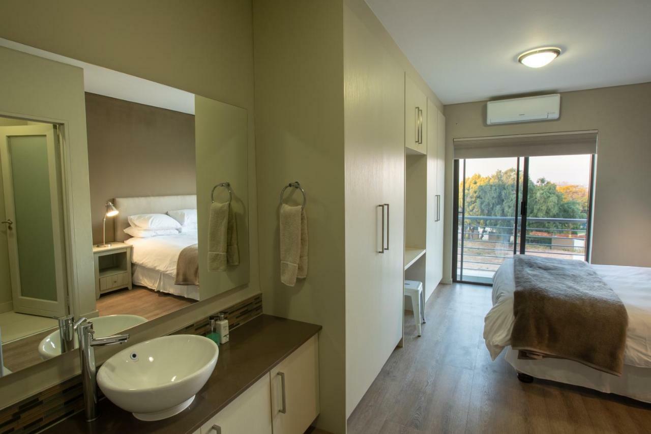 The Hub Apartment