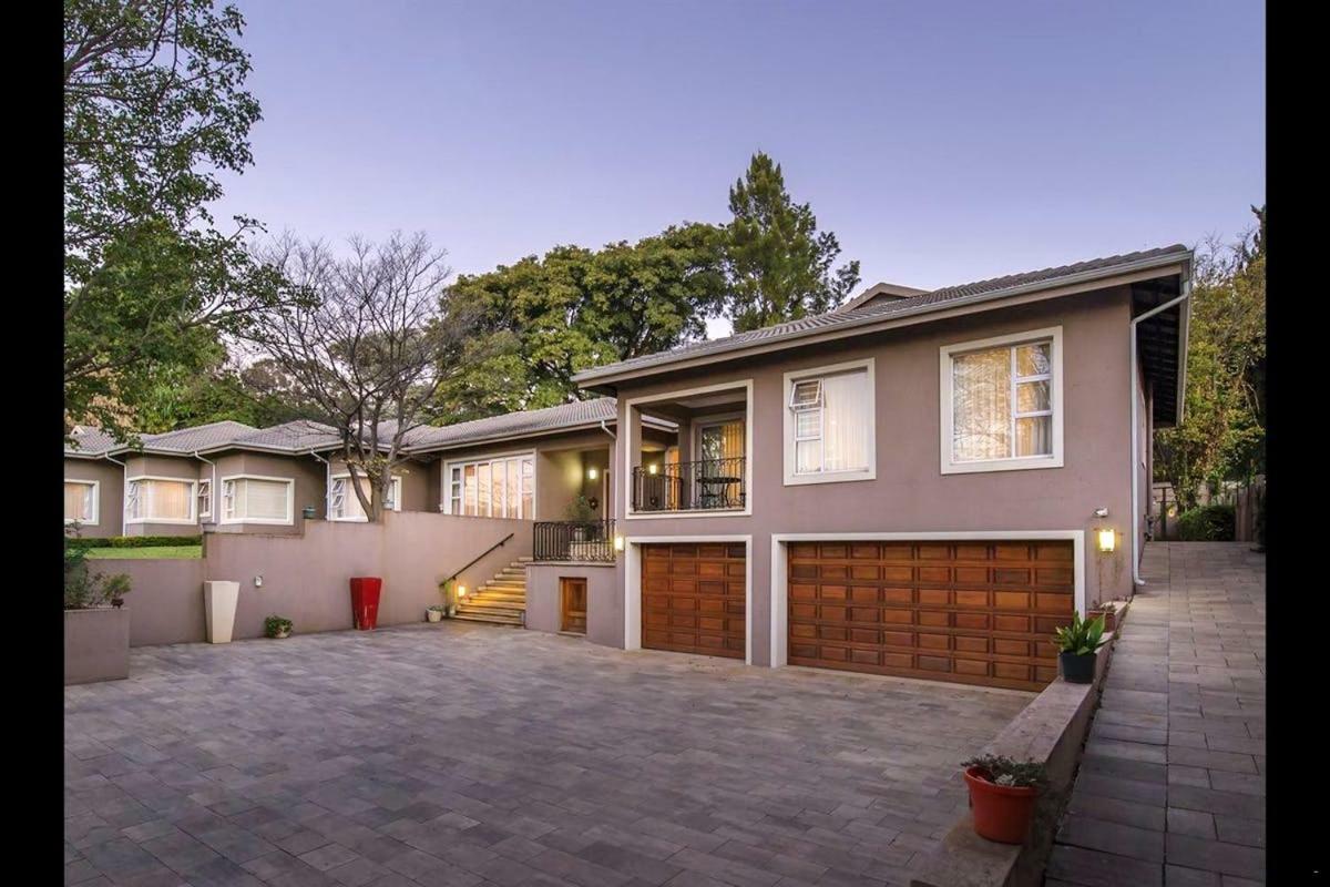 6 On Acacia Bed & Breakfast