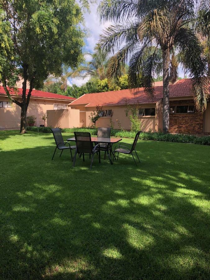 27a On Angus Guest house 4*