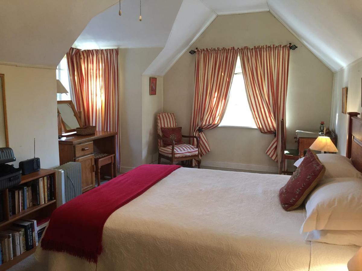 La Bougain Bed & Breakfast