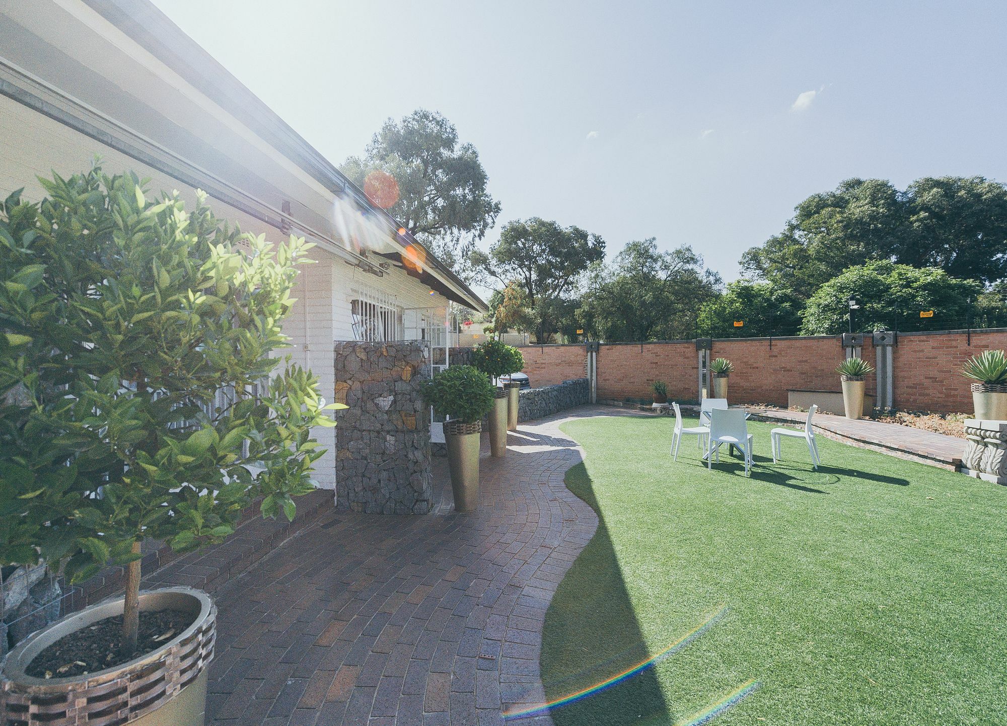 Sandton Bed & Breakfast 3*