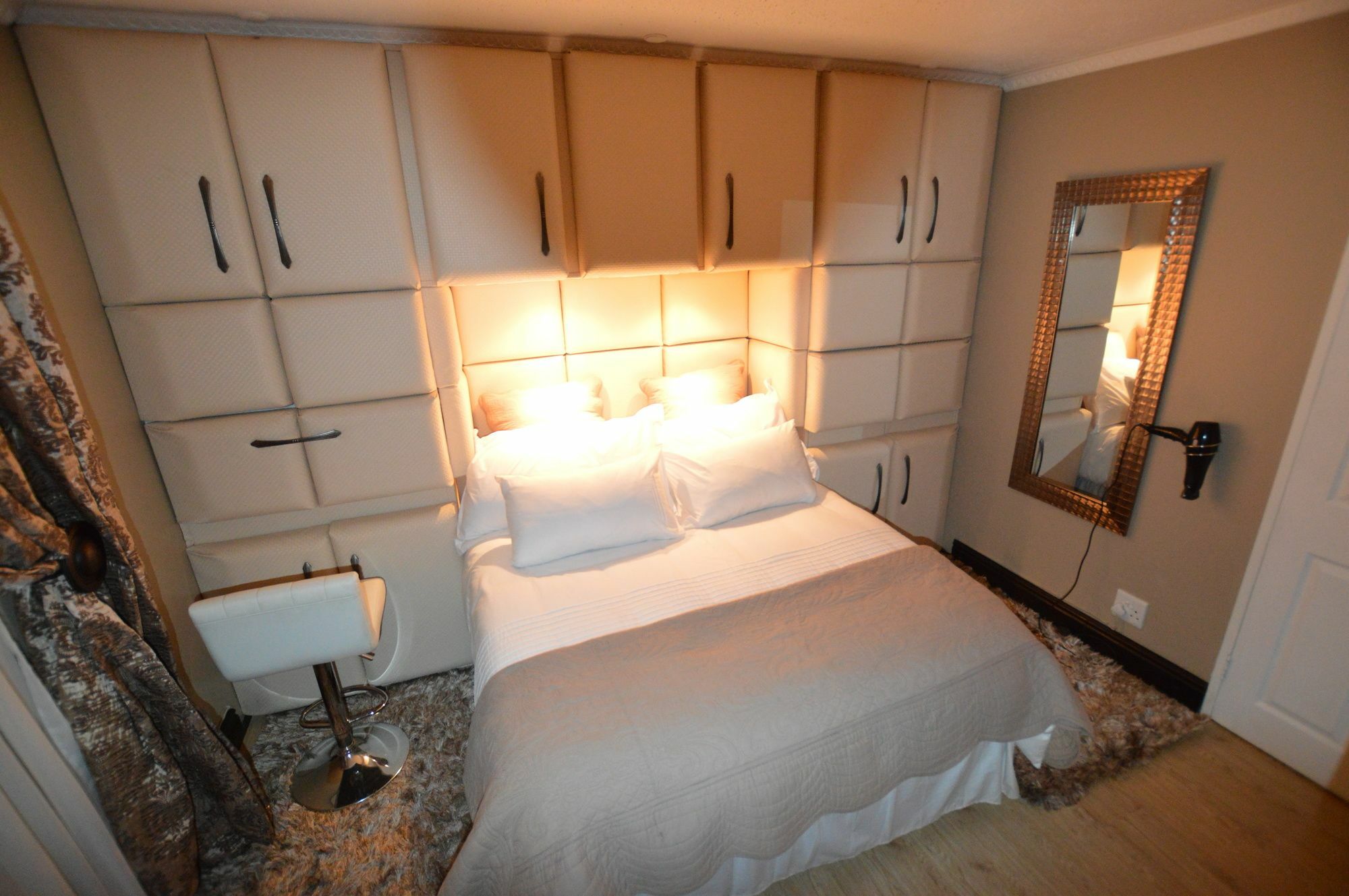 Kiwara Guest house 4*