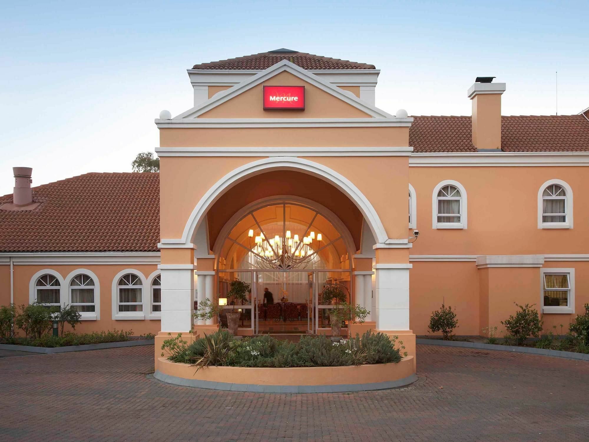 Mercure Randburg Hotel 3*