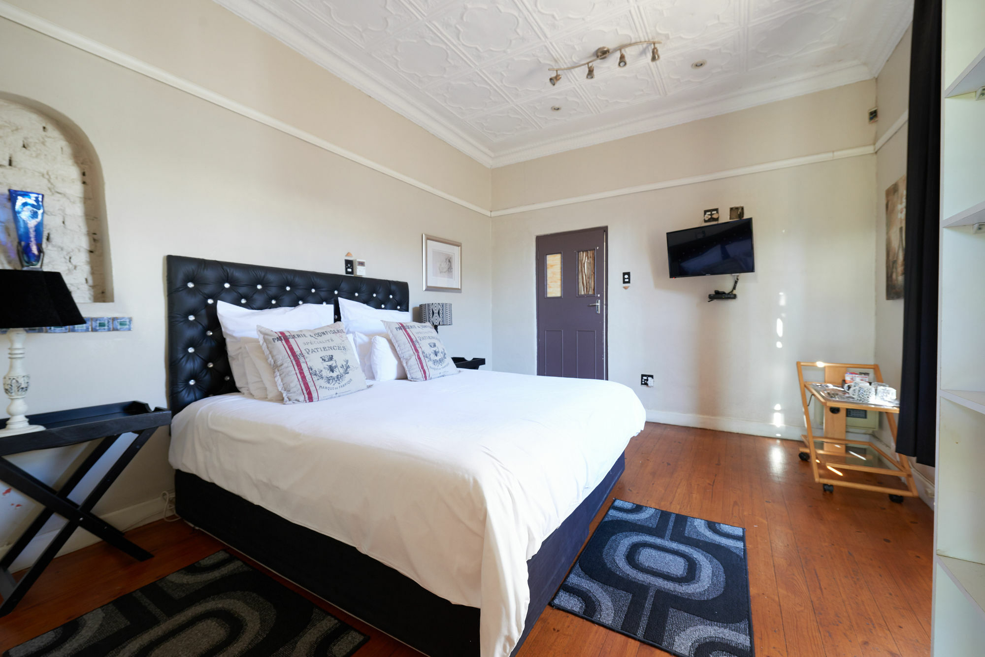 Guest house 84 On Fourth 4*