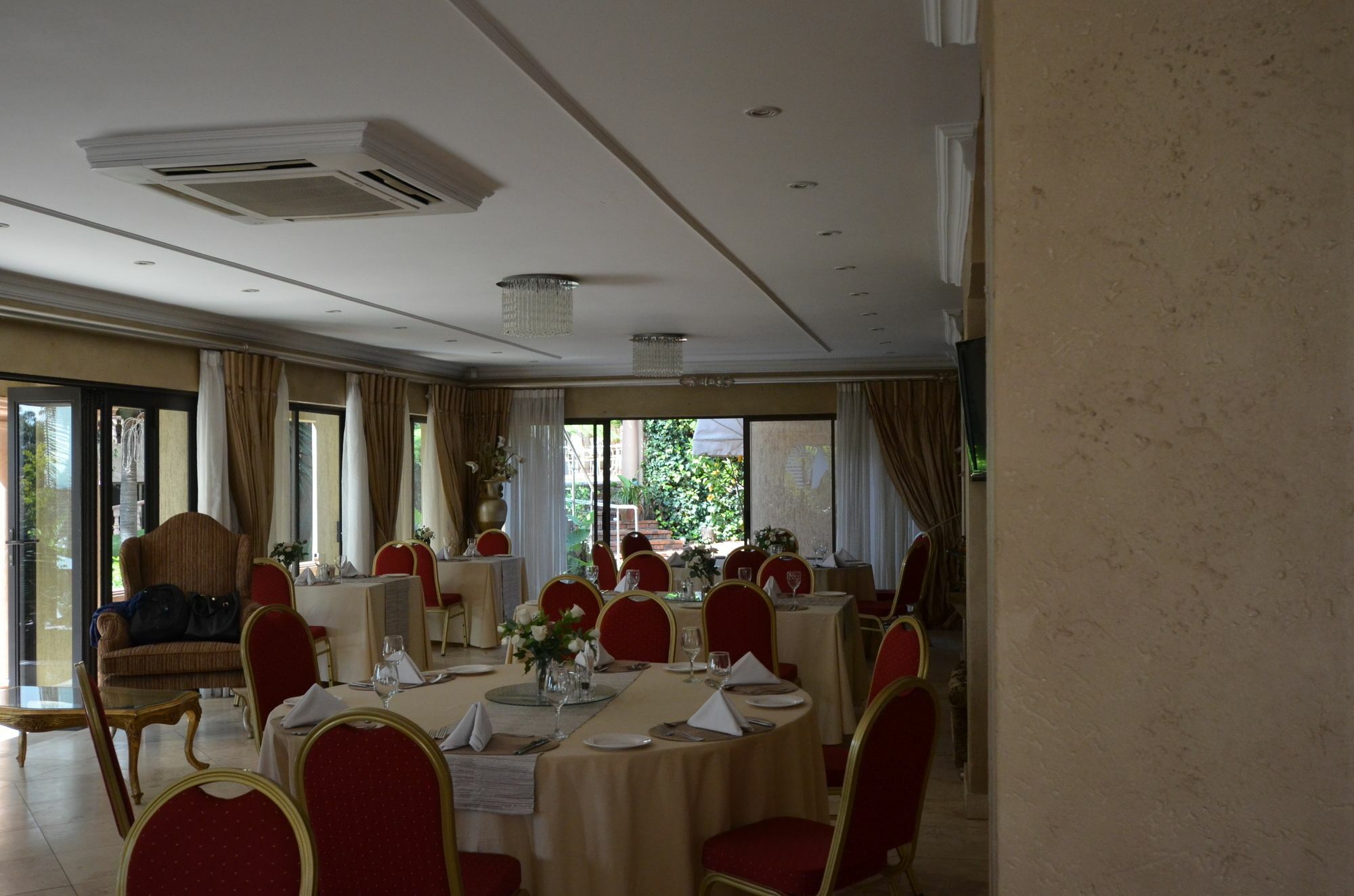 House Of Pharaohs And Conference Centre Hotel 4*