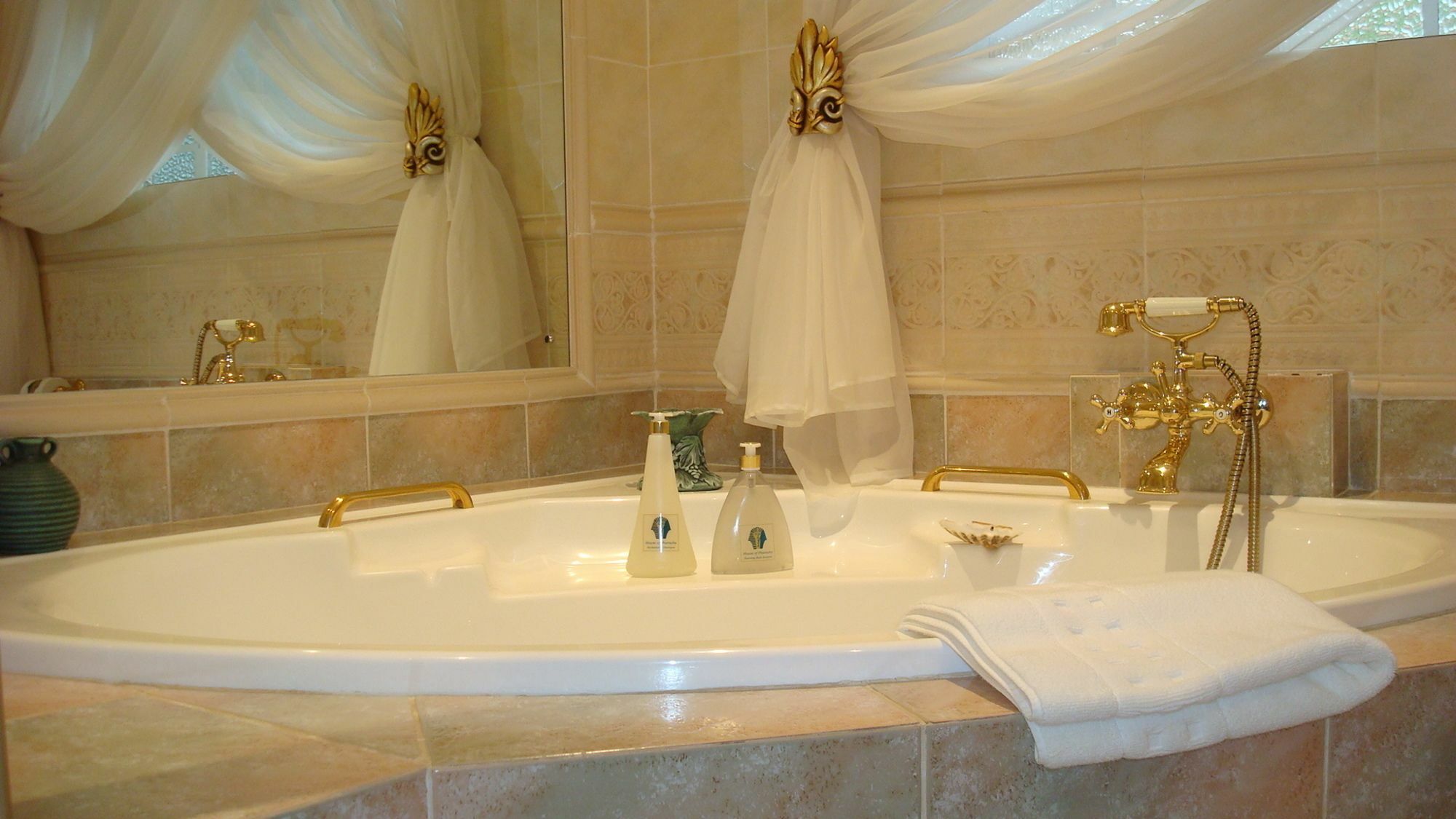 House Of Pharaohs And Conference Centre 4*