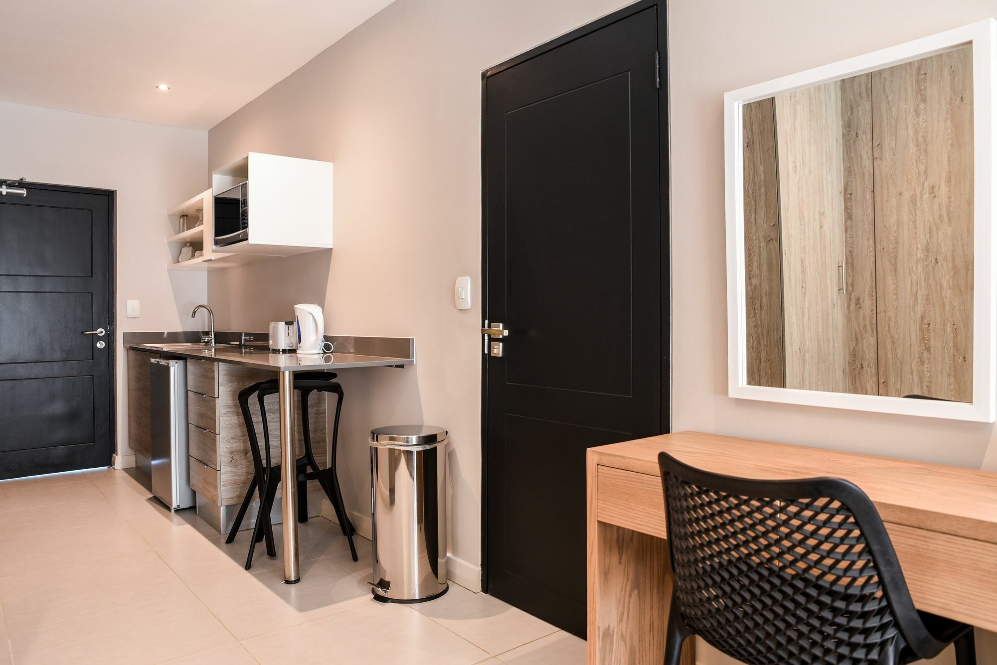The Residency Jellicoe Apartment Johannesburg