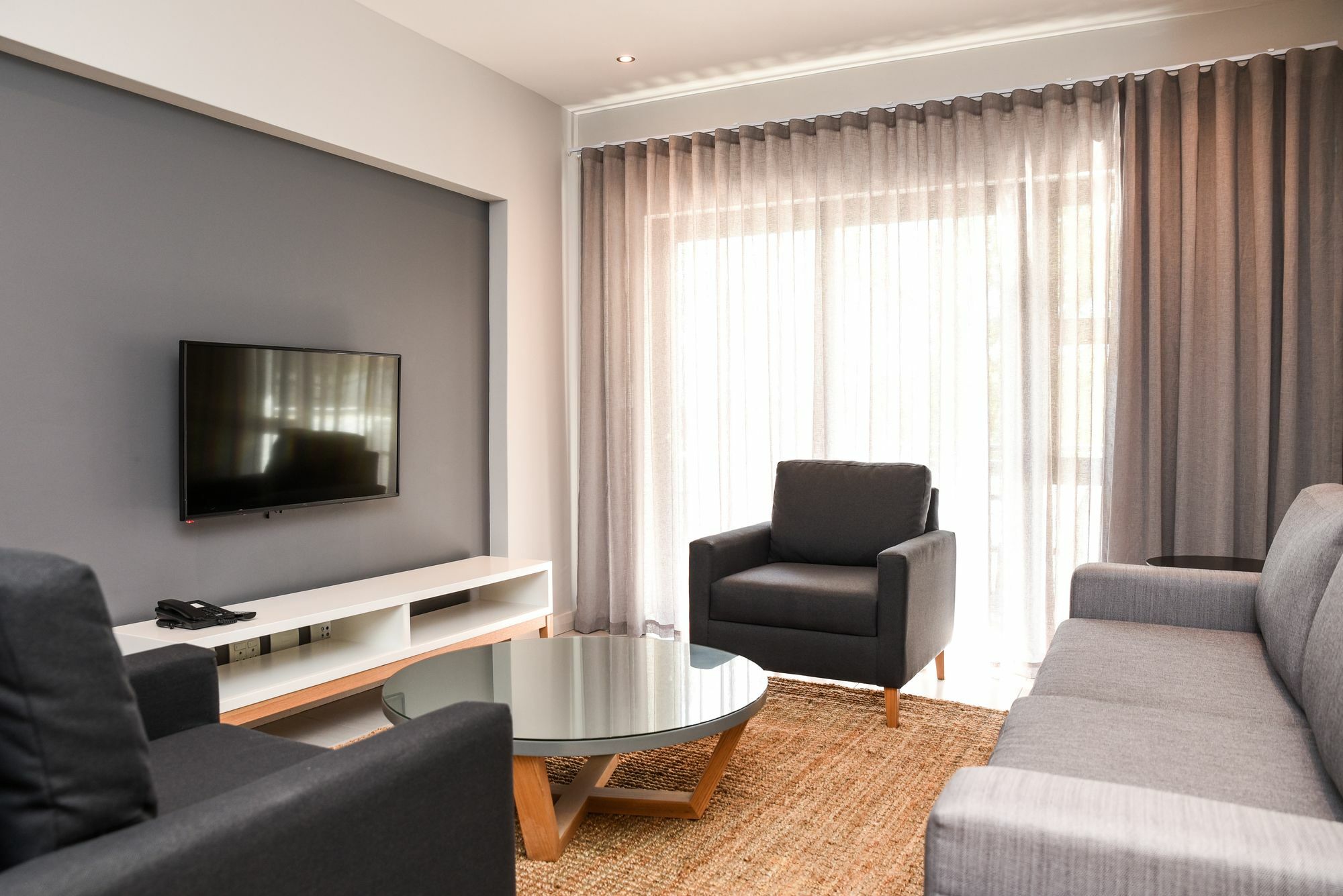 The Residency Jellicoe Apartment *