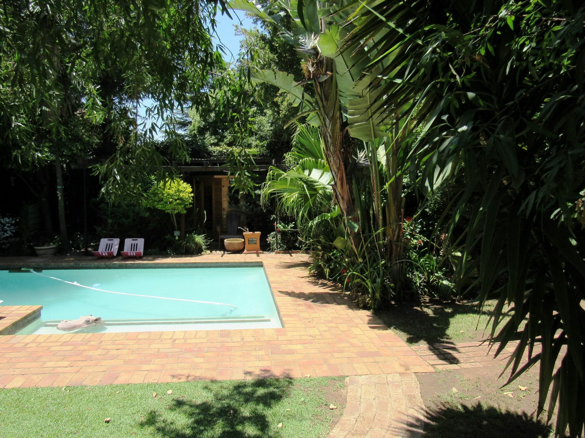 House On York Guest house 4*