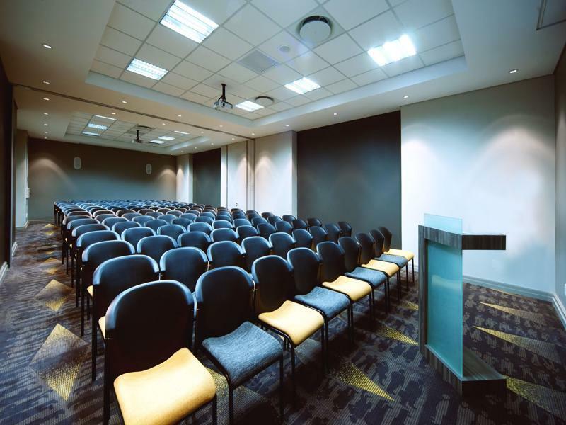 Garden Court Milpark, Hotel 3*