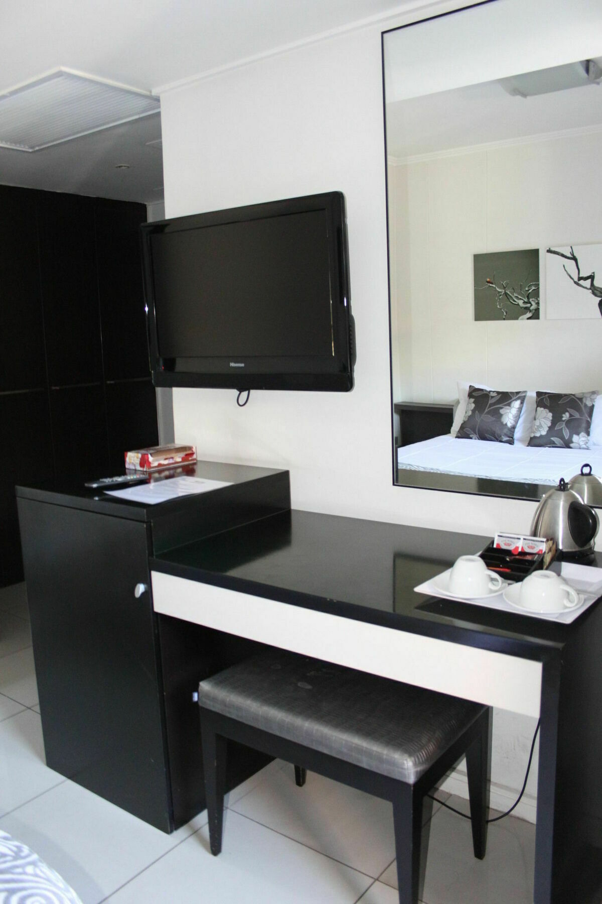 The Nicol And Aparthotel 3*