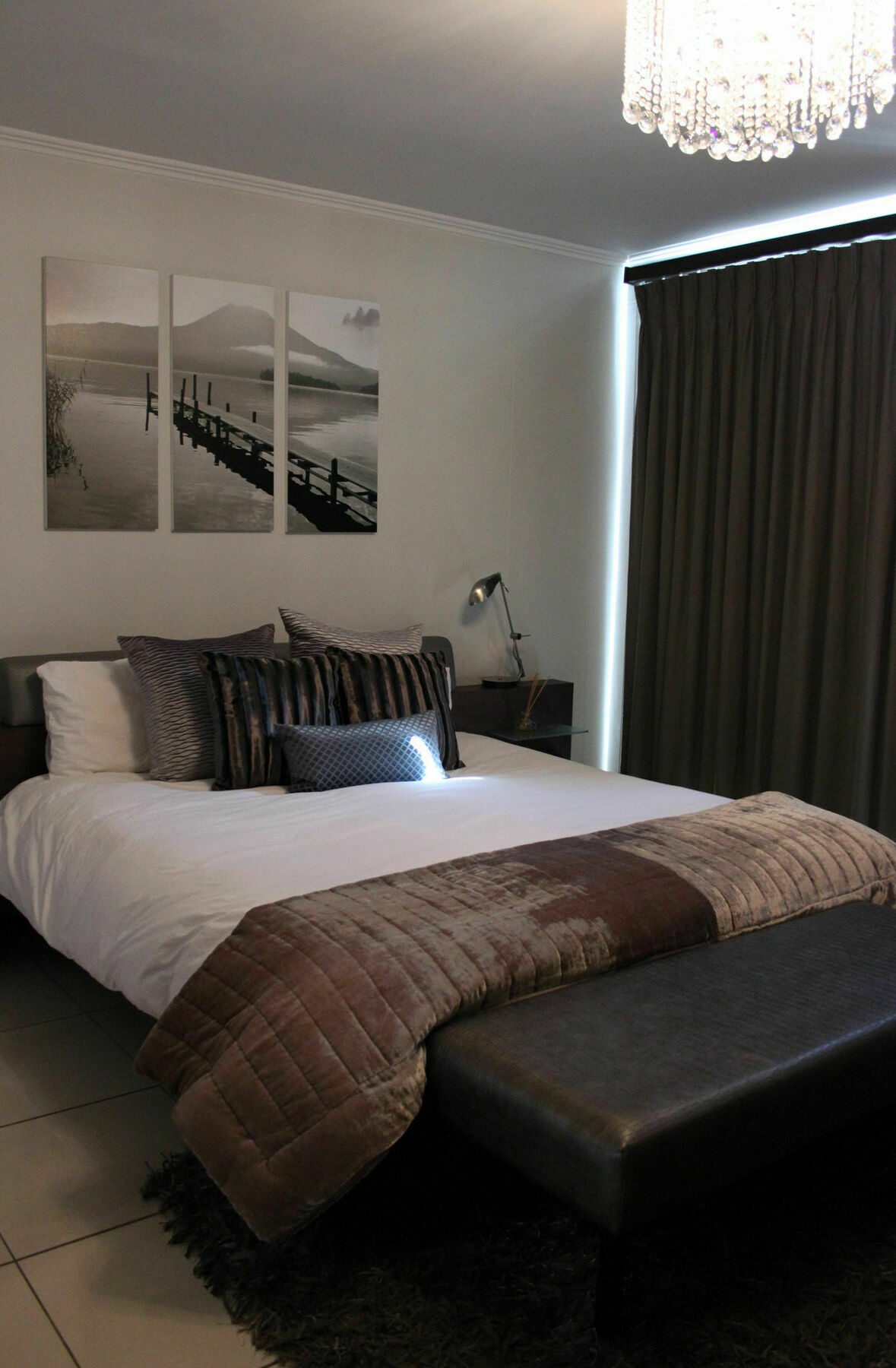 Aparthotel The Nicol And 3*