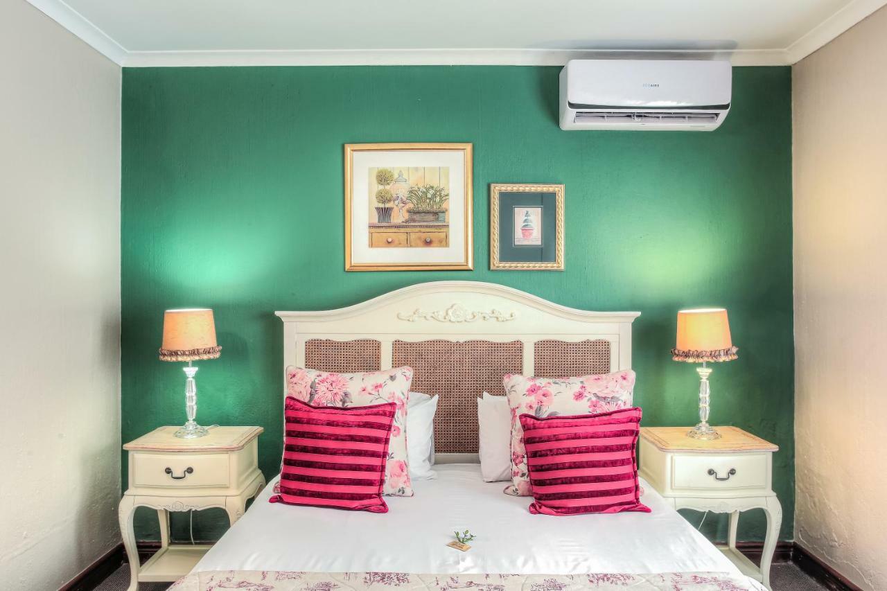 Sunninghill Guest 4*