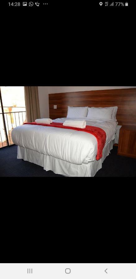 Alfa Mayfair Executive Hotel 2*
