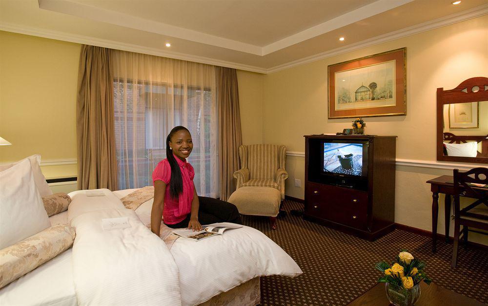 Courtyard Rosebank
