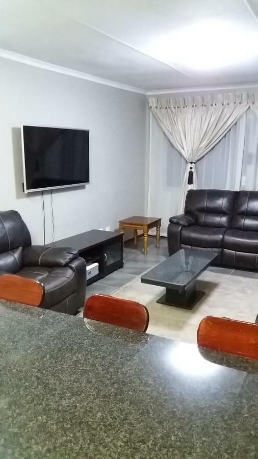 Apartment Executive 2 Bed Apartment, Free Wifi And Dstv *
