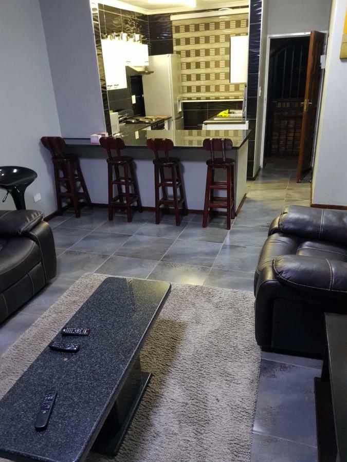 Apartment Executive 2 Bed Apartment, Free Wifi And Dstv