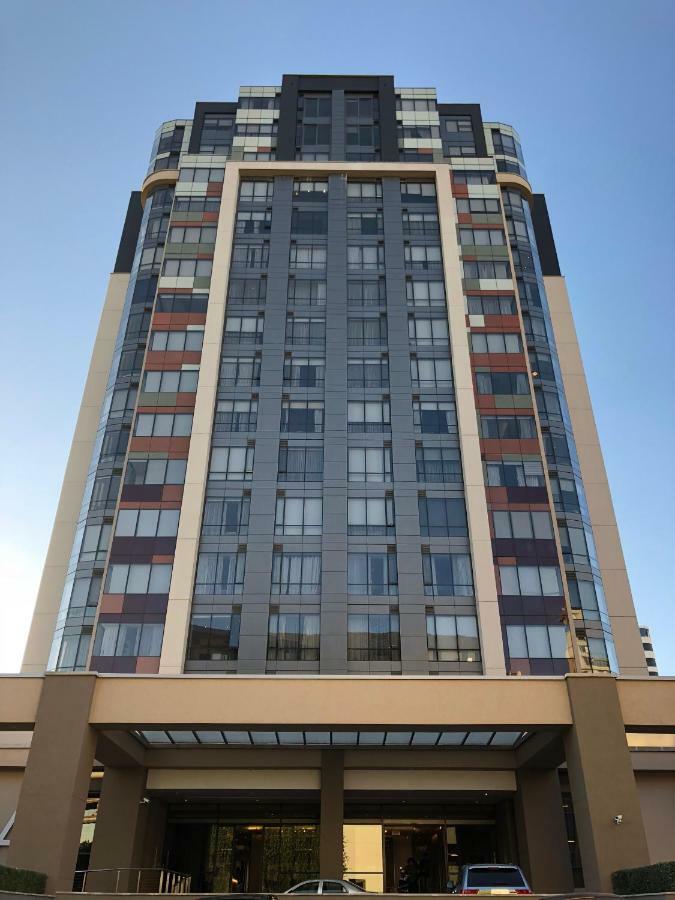 Apartment Sandton Skye *
