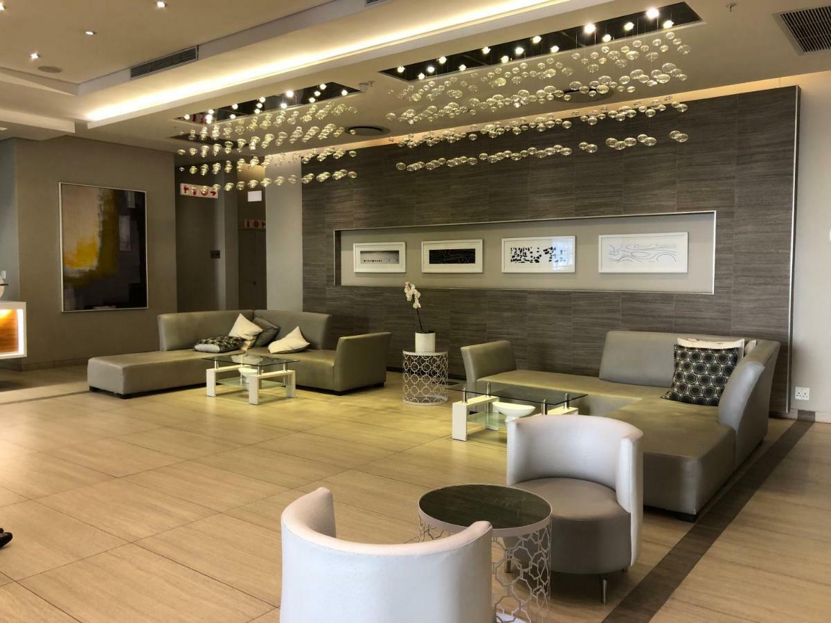 Apartment Sandton Skye *