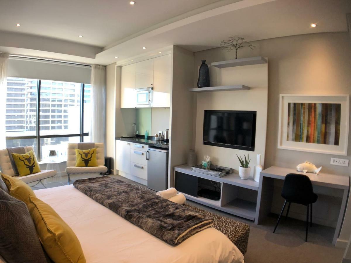 Apartment Sandton Skye *