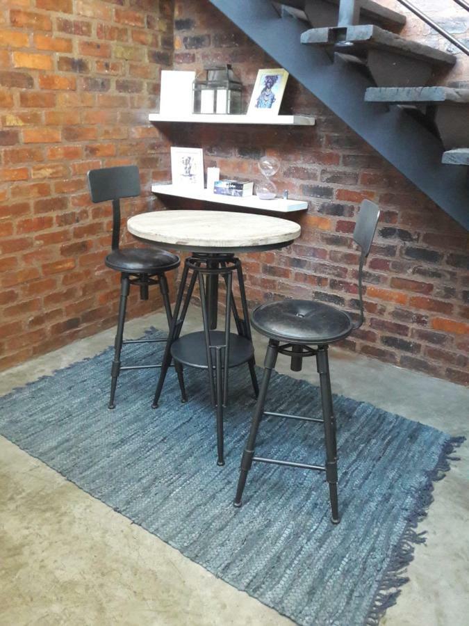 Apartamento Entire Industrial-style Loft In Maboneng Joanesburgo