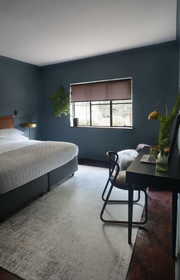 Apartment 27 Sherwood Gate West Street Sandton Johannesburg