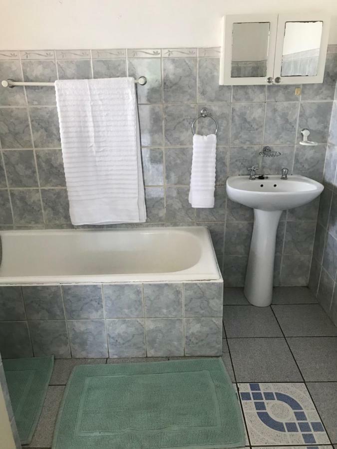 Nhà khách Lala's