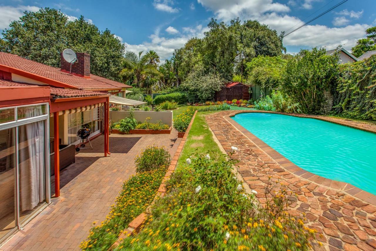 No. 2 Petunia Nhà gỗ Johannesburg