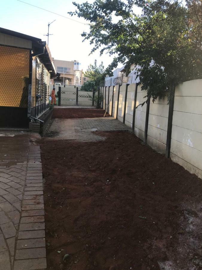 Nhà khách Lala's