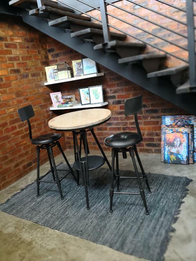 Entire Industrial-style Loft In Maboneng Apartamento