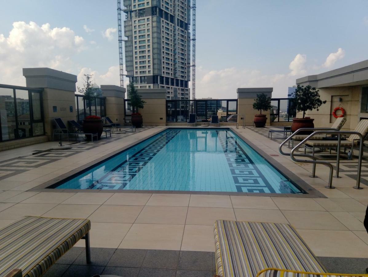 Apartment 801 Michelangelo Towers