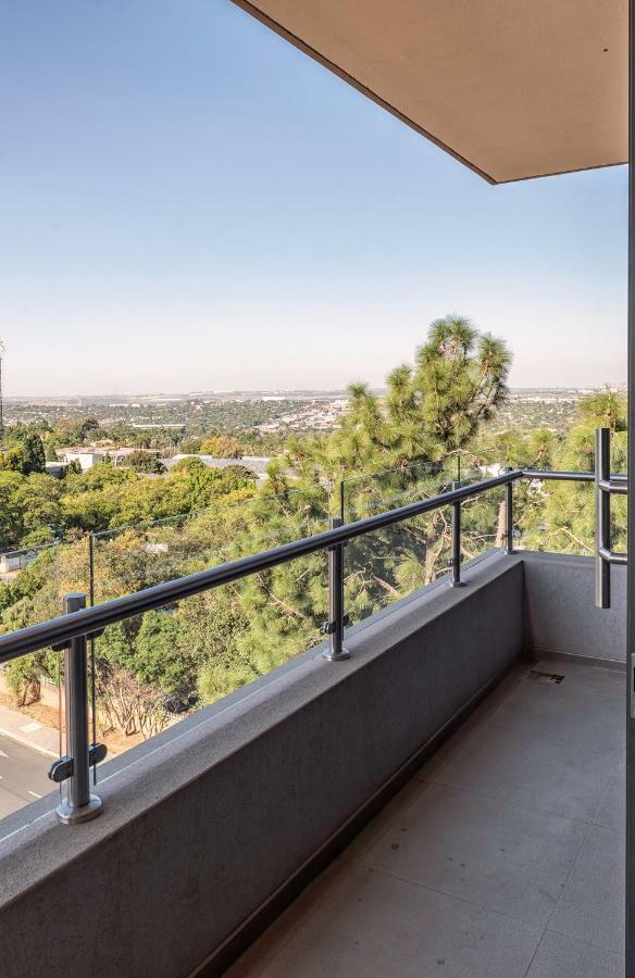 Sandton Apartment, 2 Bedroom