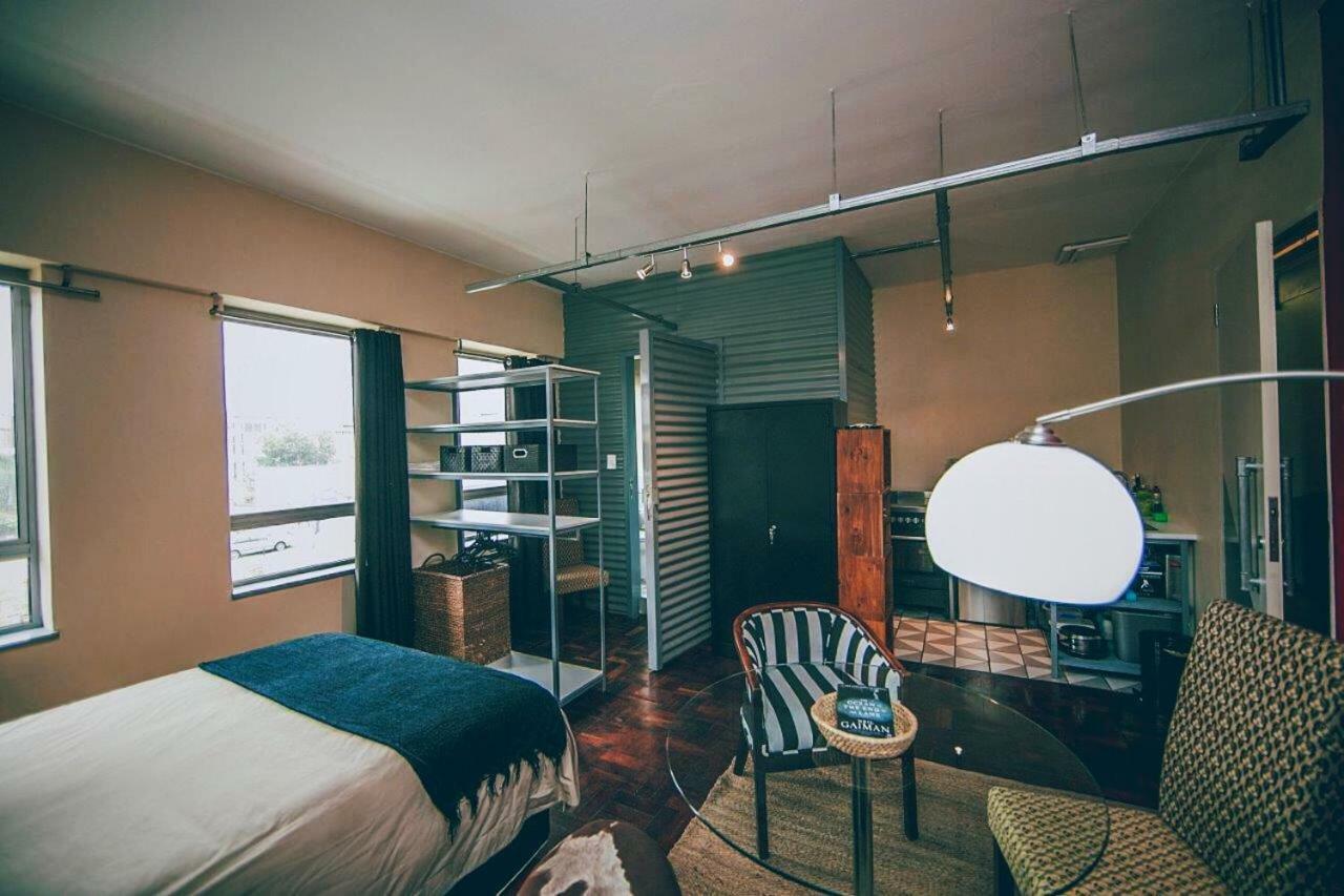 Cozy, Modern Living In Maboneng: 104 * Johannesburg