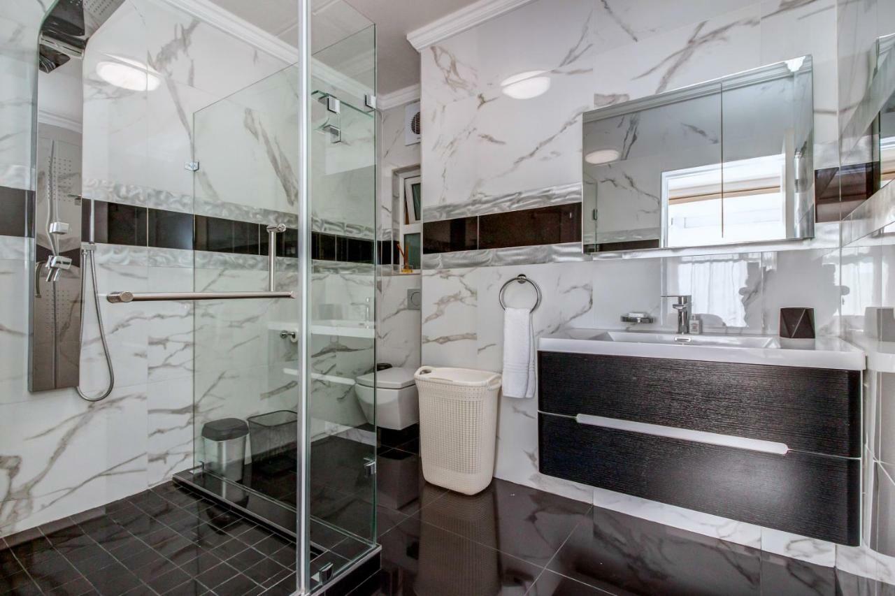 Apartment Upmarket Sandton *