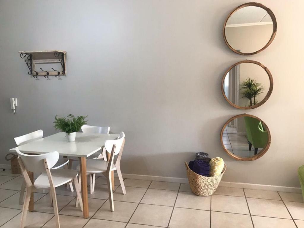 Victoria Apartment
